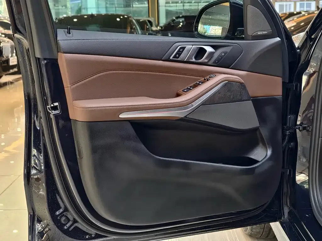 BMW X5 (Import) — фото 4