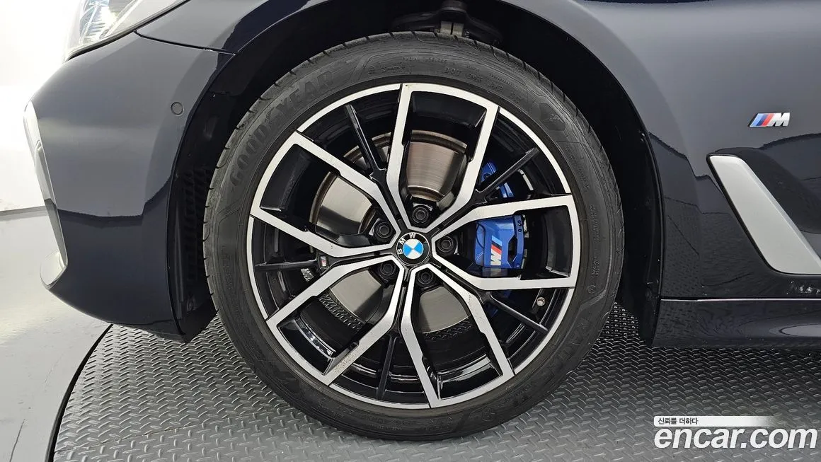BMW 5-Series 2023 из KR, фото 5