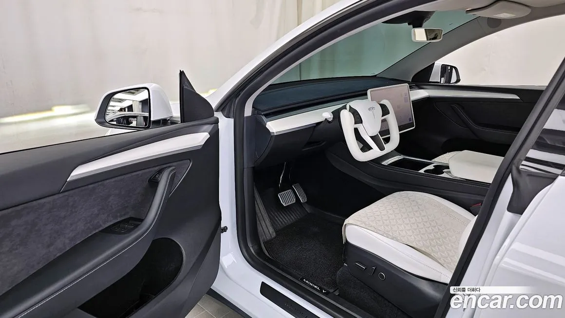 Tesla Model Y 2024 из KR, фото 10