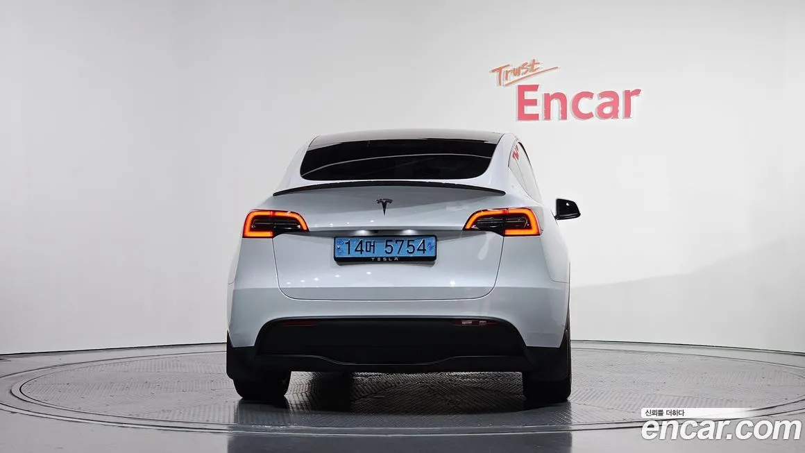 Tesla Model Y 2024 из KR, фото 4