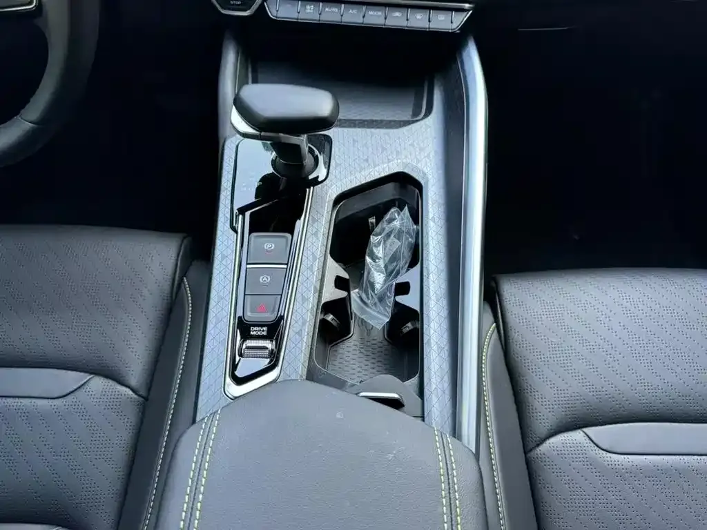 Geely Xingrui 2023 из CN, фото 9