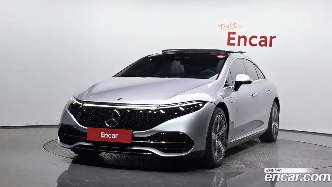 Mercedes-Benz EQS — фото 1