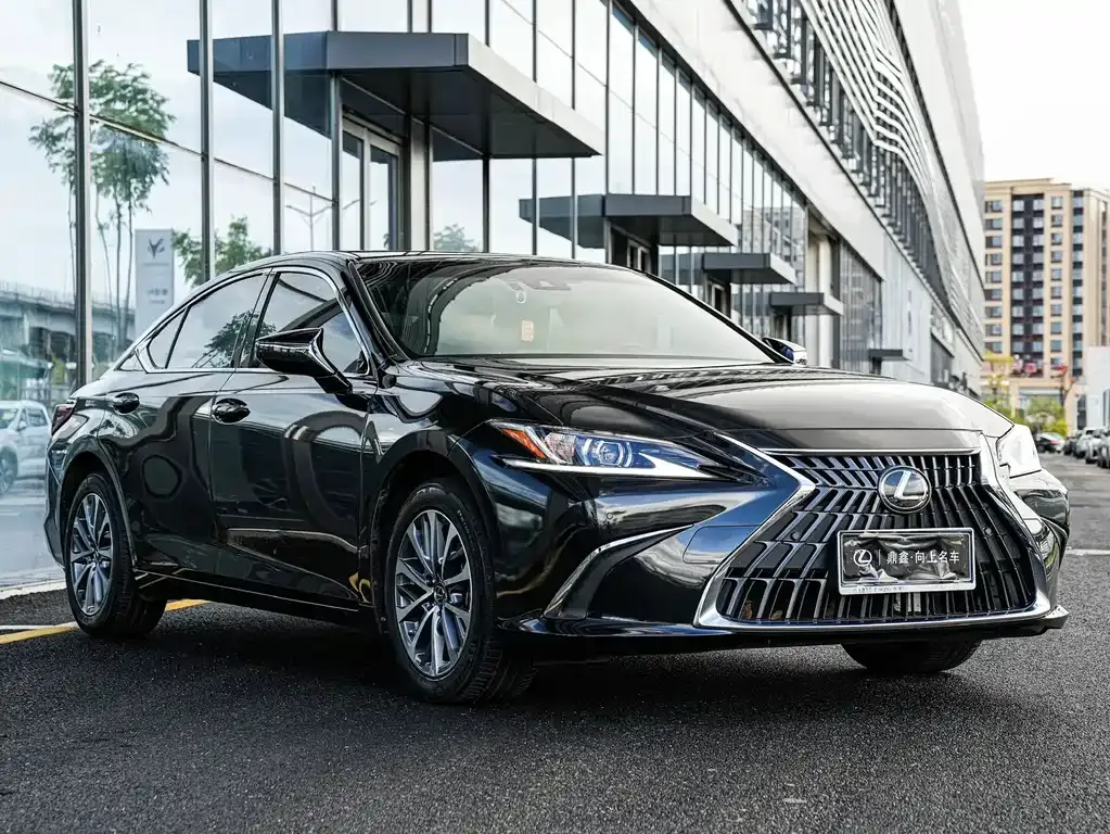 Lexus ES — фото 3