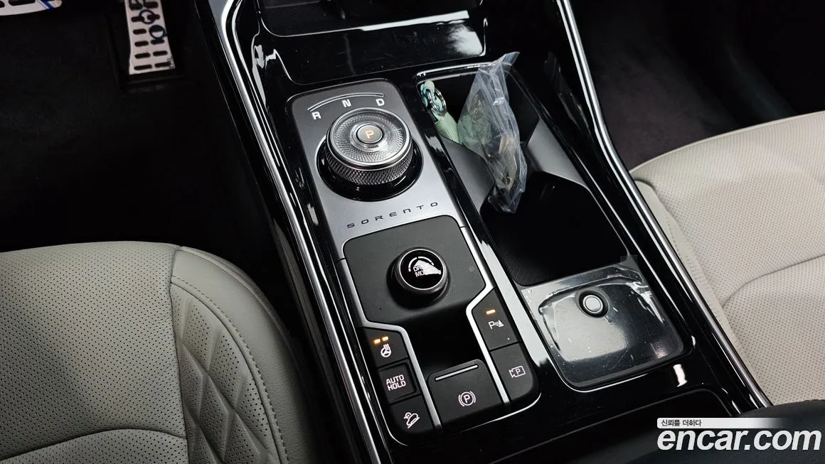Kia Sorento — фото 9