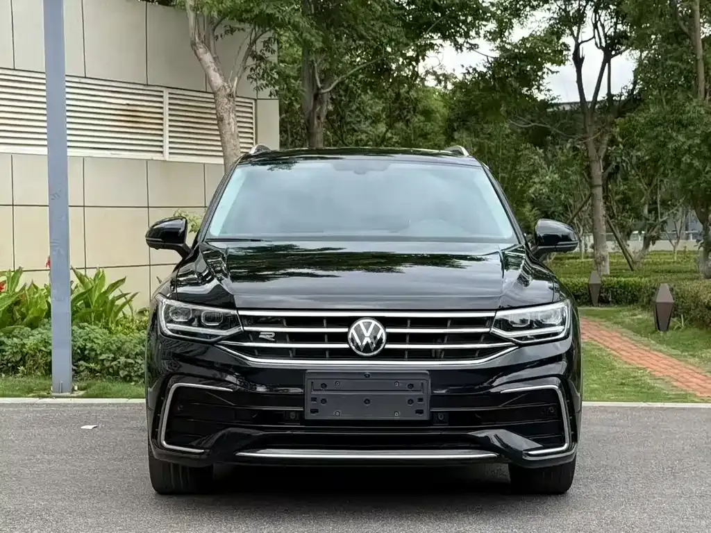 Volkswagen Tiguan L 2022 из CN, фото 2