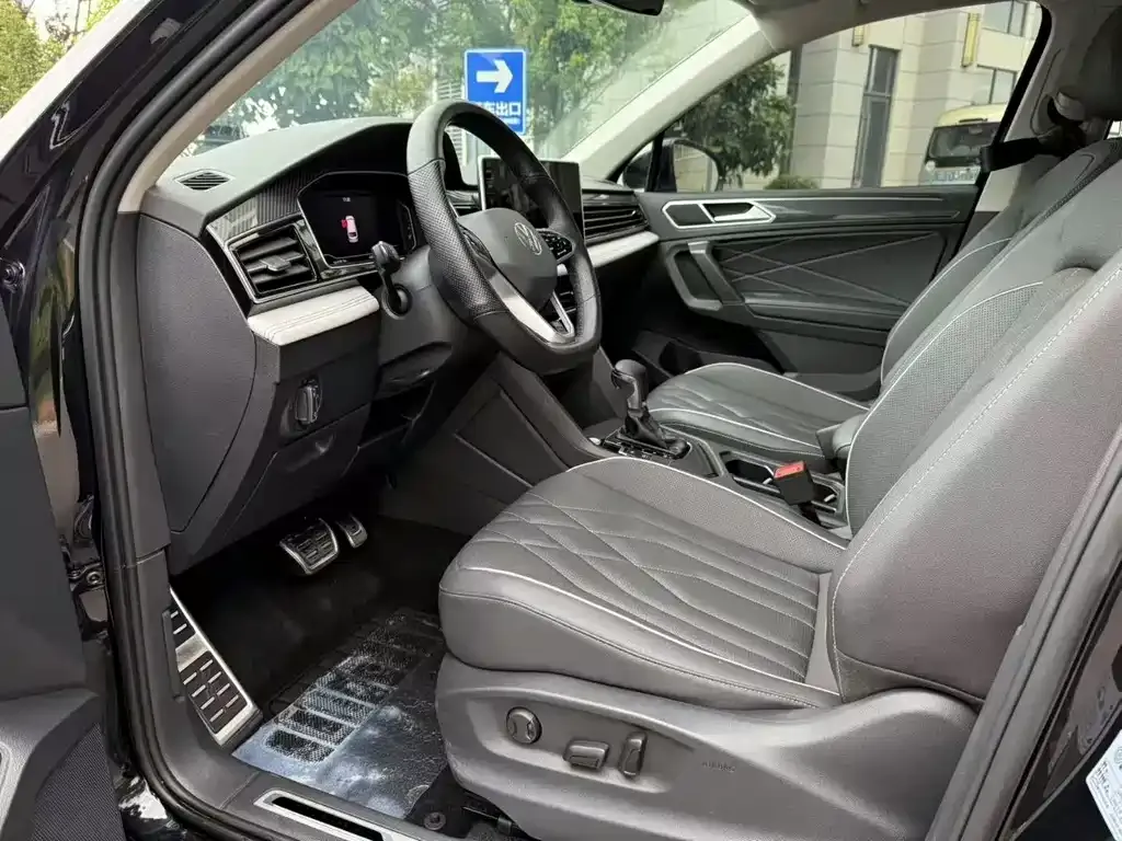 Volkswagen Tiguan L 2022 из CN, фото 5