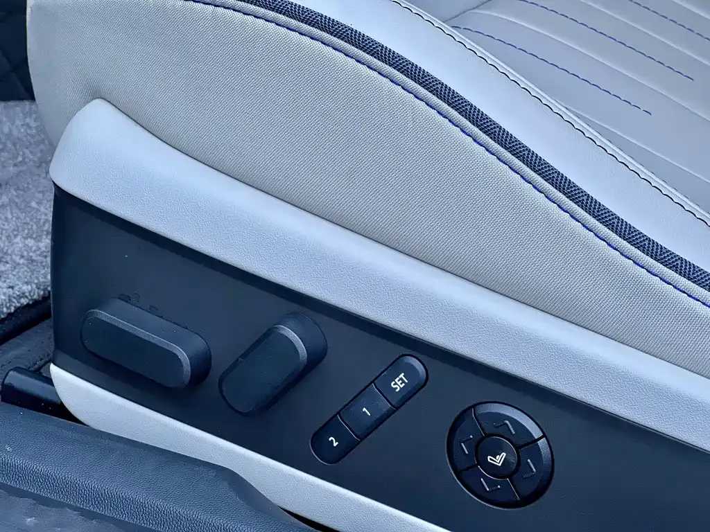 [object Object] MINI COOPER EV 2024 из CN, фото 9