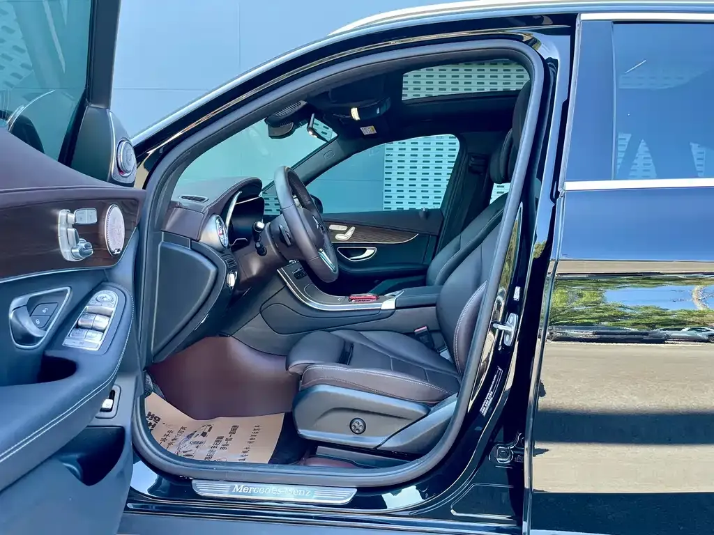 Mercedes-Benz GLC 2023 из CN, фото 4