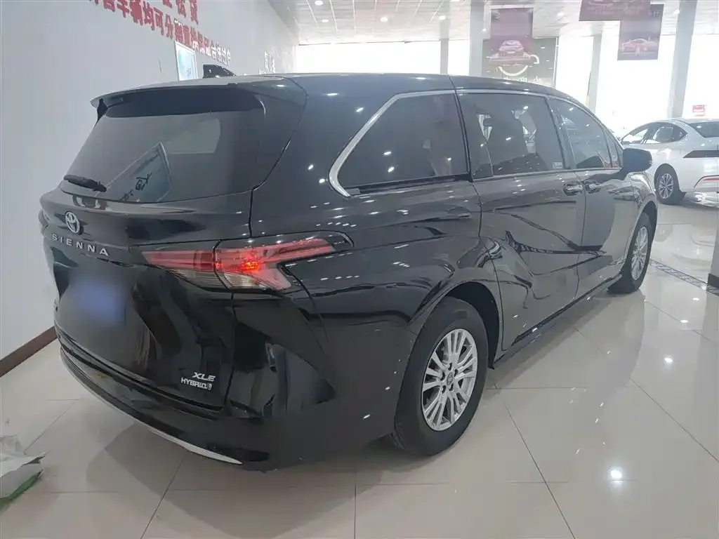 Toyota Sienna 2022 из CN, фото 10