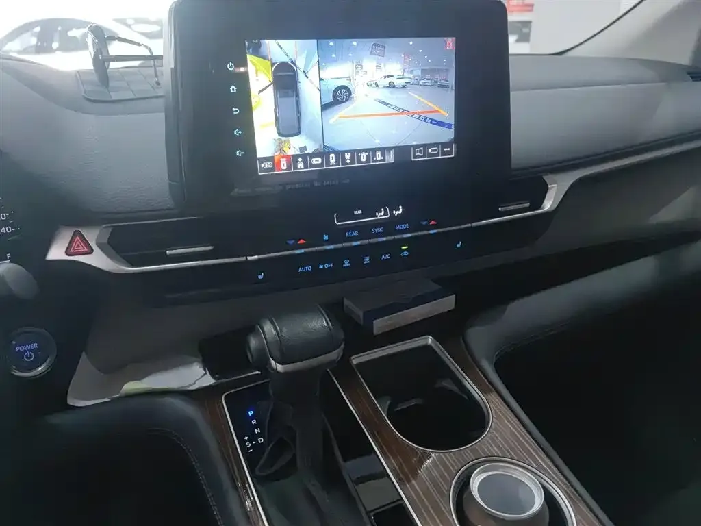 Toyota Sienna 2022 из CN, фото 7