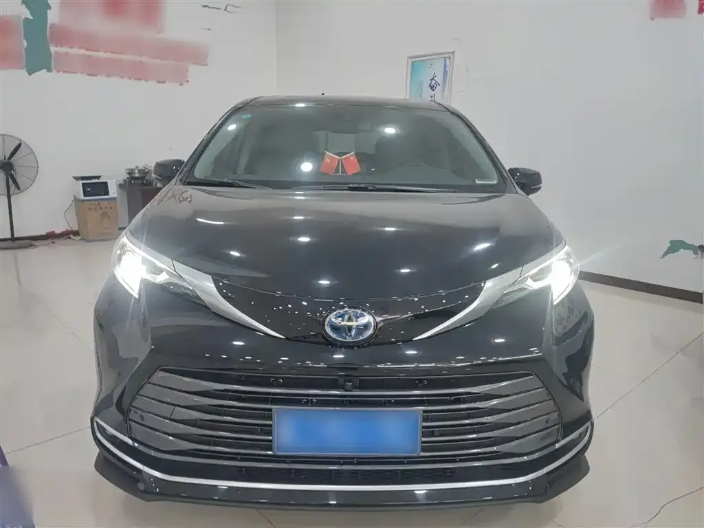 Toyota Sienna 2022 из CN, фото 8