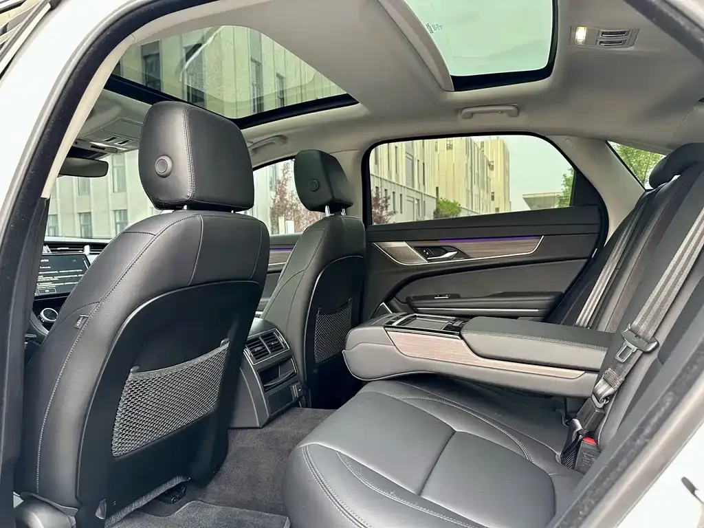 Jaguar XFL 2023 из CN, фото 7