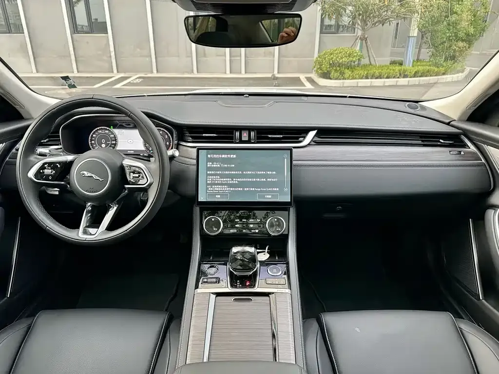 Jaguar XFL 2023 из CN, фото 8