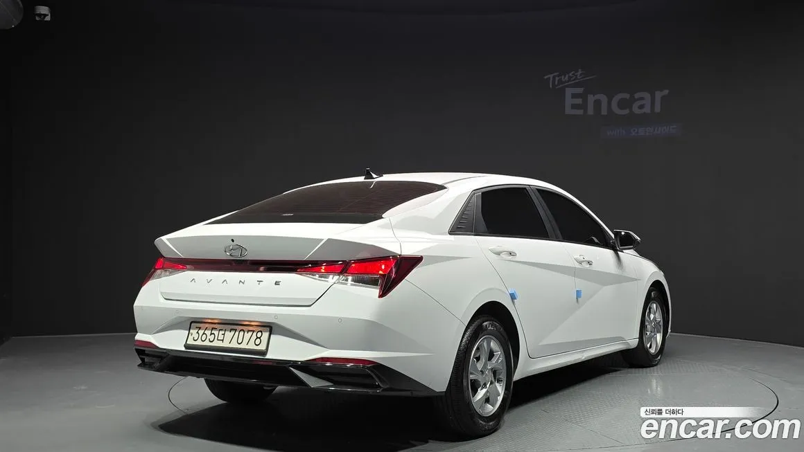 Hyundai AVANTE — фото 2