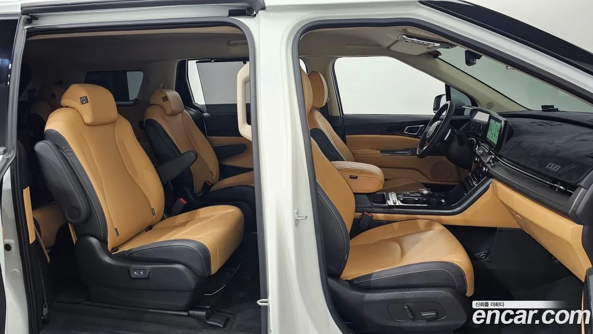 Kia Carnival — фото 10
