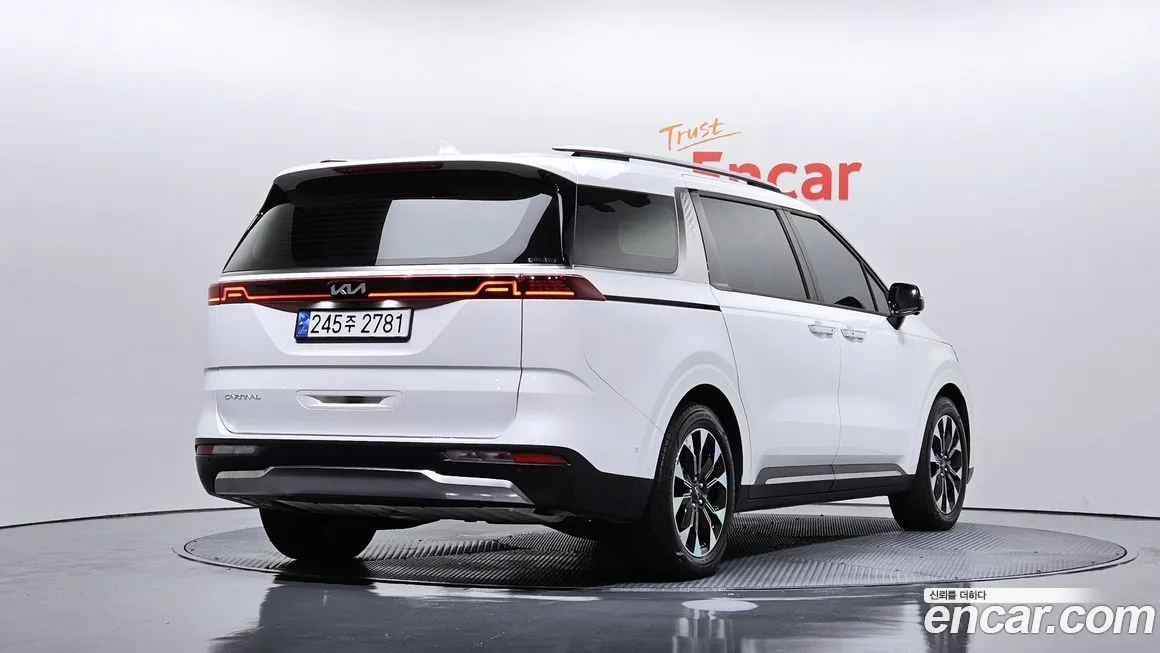 Kia Carnival — фото 2