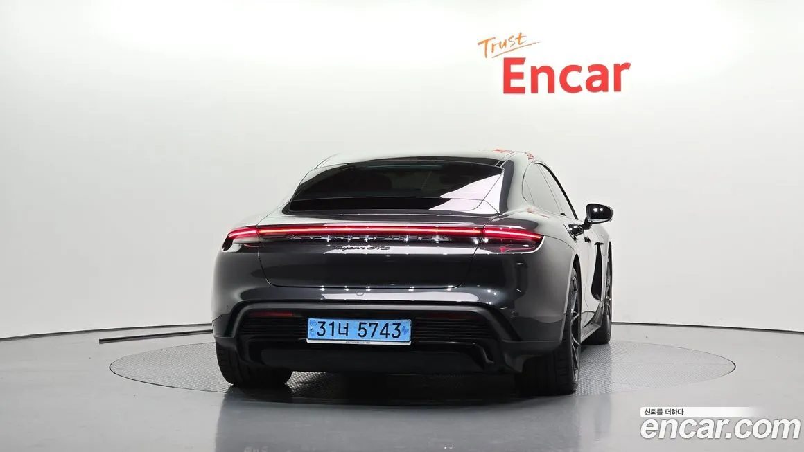Porsche Taycan 2022 из KR, фото 4