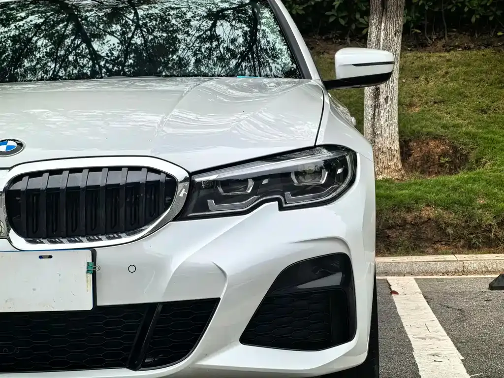 BMW 3 Series 2022 из CN, фото 4