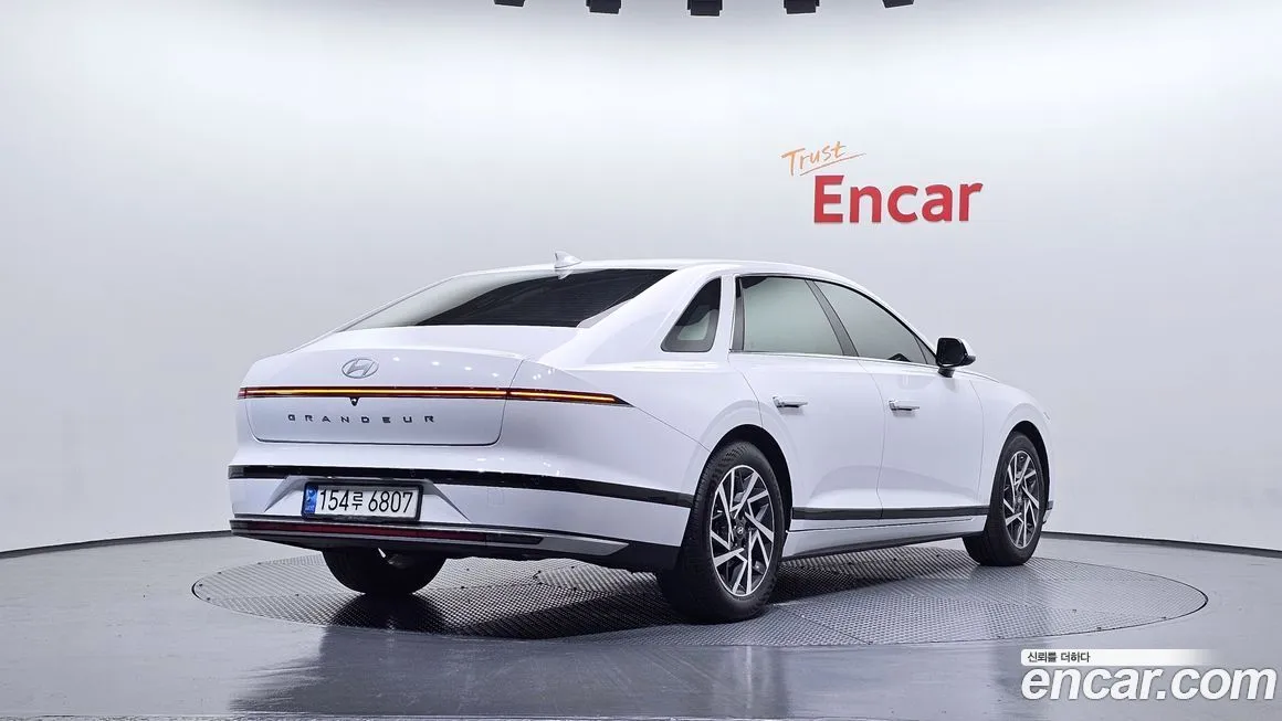 Hyundai Grandeur 2023 из KR, фото 2