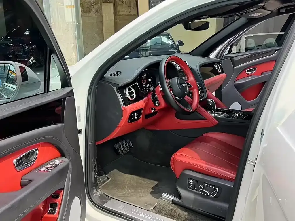 Bentley Bentayga PHEV 2021 из CN, фото 3