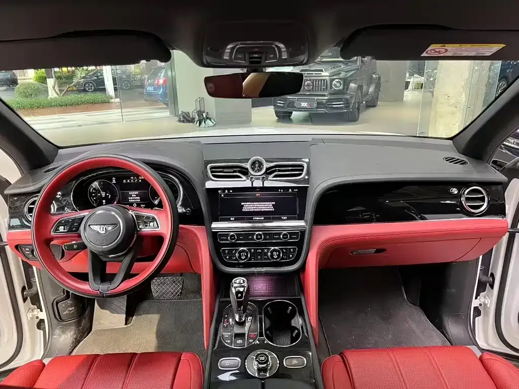 Bentley Bentayga PHEV 2021 из CN, фото 4