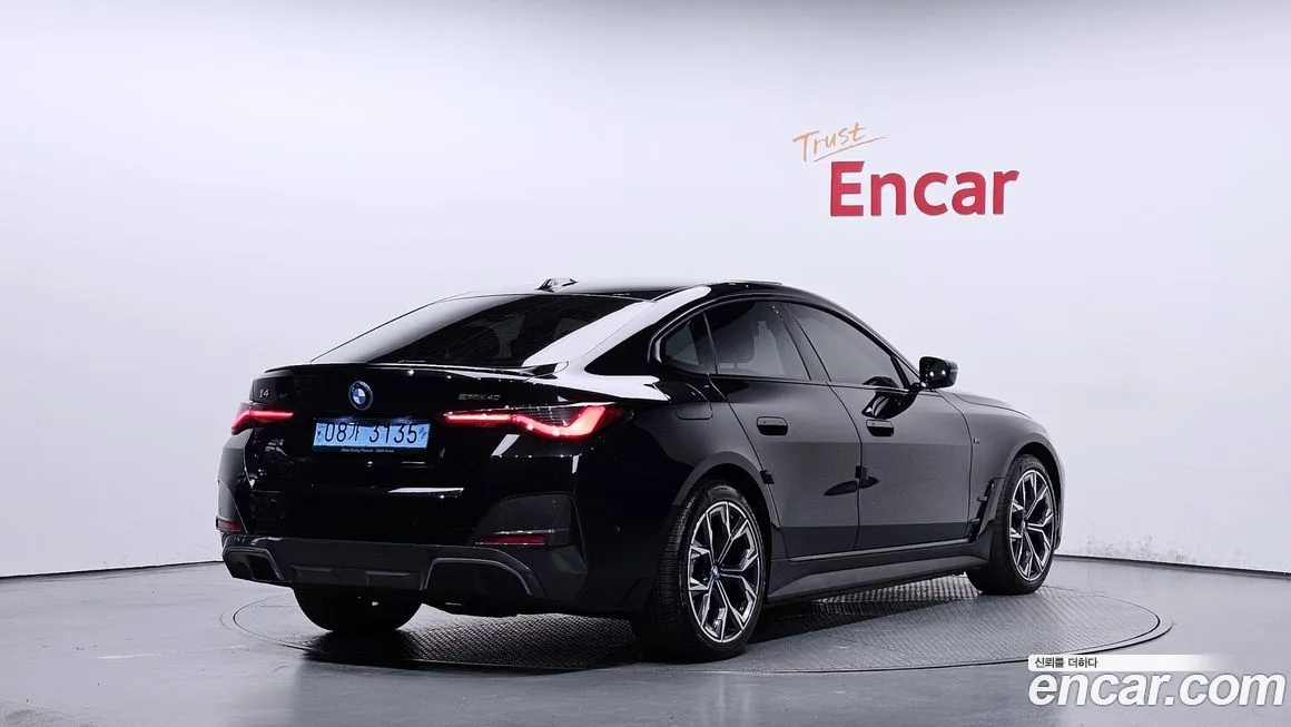 BMW i4 2023 из KR, фото 2