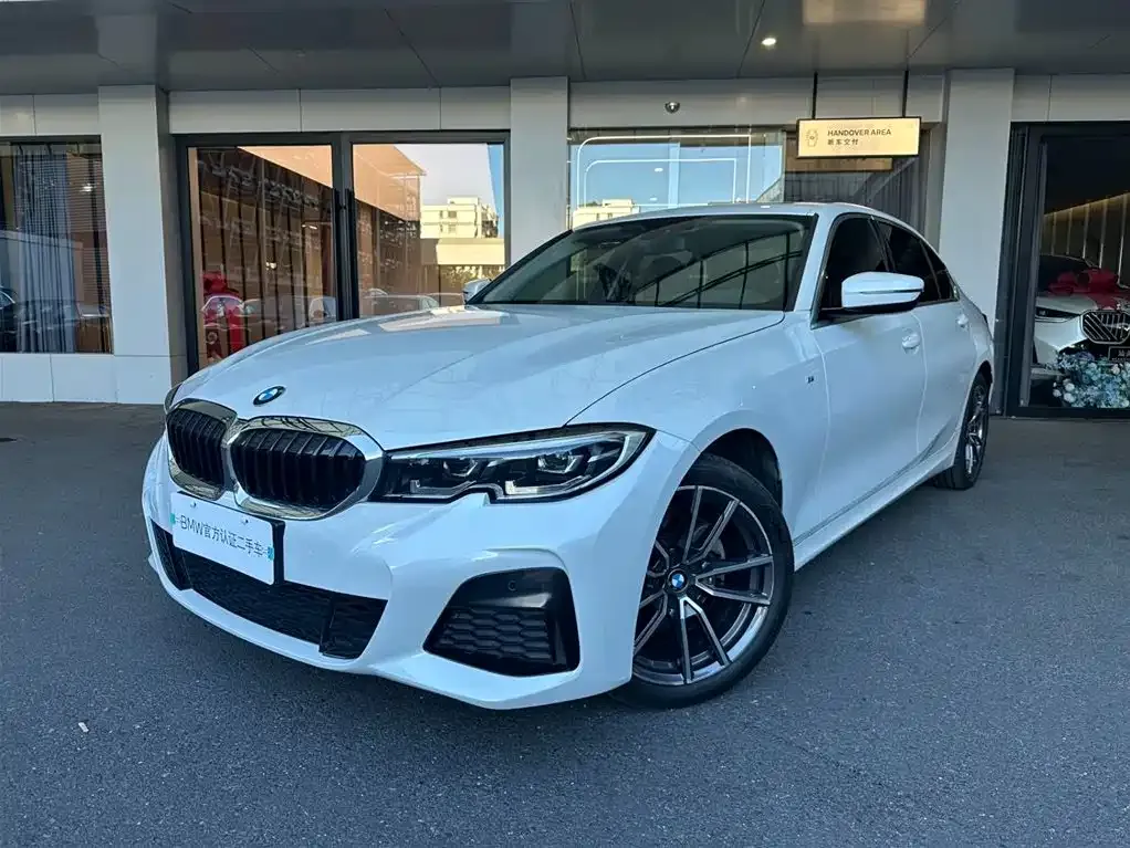 BMW 3 Series 2021 из CN, фото 1