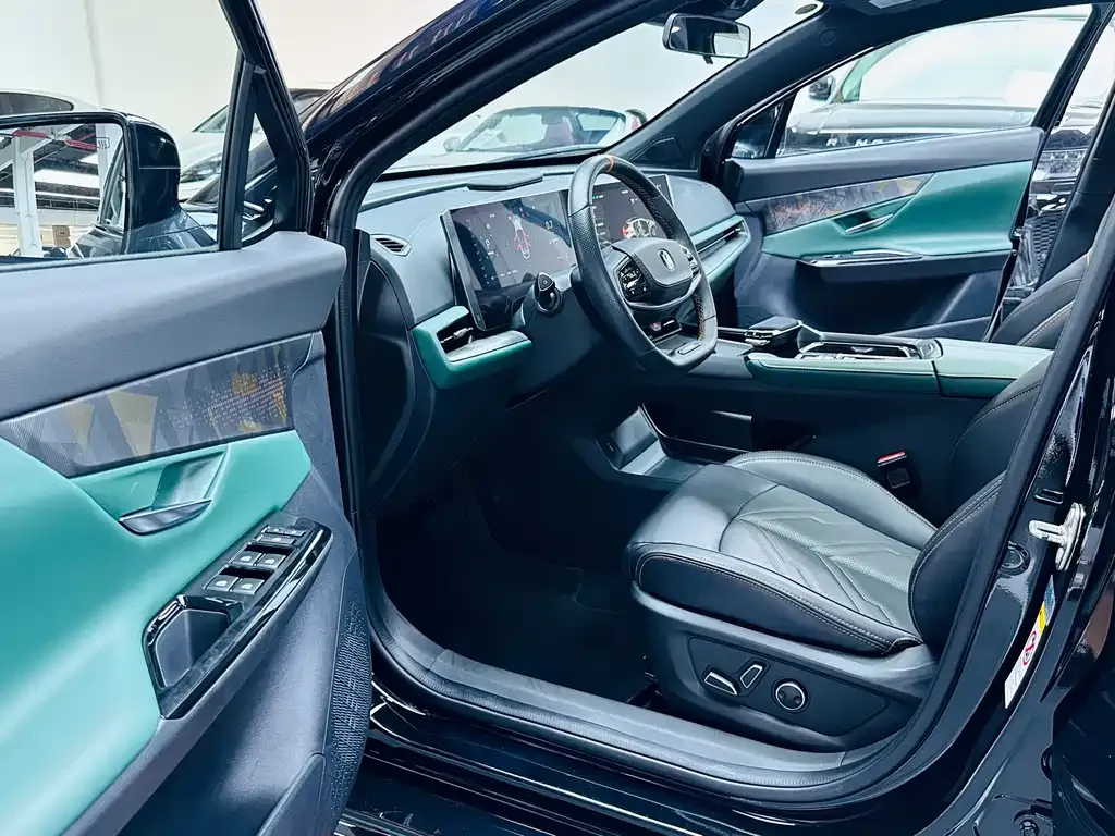 Changan UNI-T 2023 из CN, фото 4