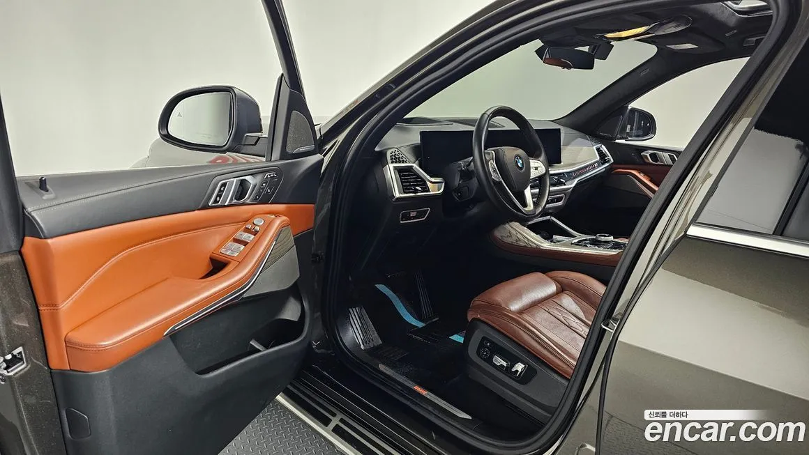 BMW X7 — фото 10