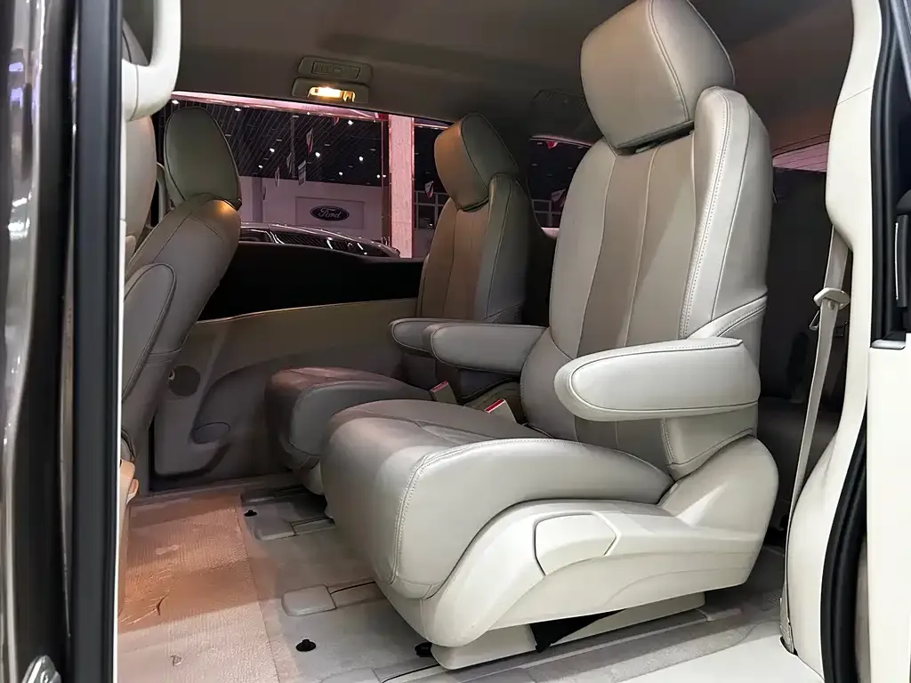 Buick GL8 2021 из CN, фото 5