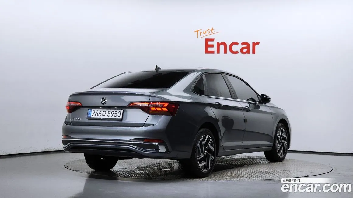 Volkswagen Jetta 2024 из KR, фото 2