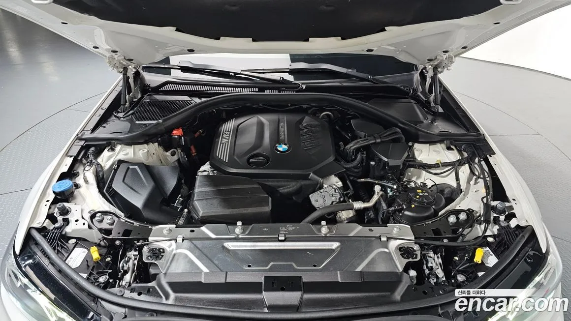 BMW 3-Series 2023 из KR, фото 6
