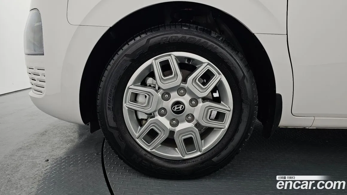 Hyundai Staria 2025 из KR, фото 5