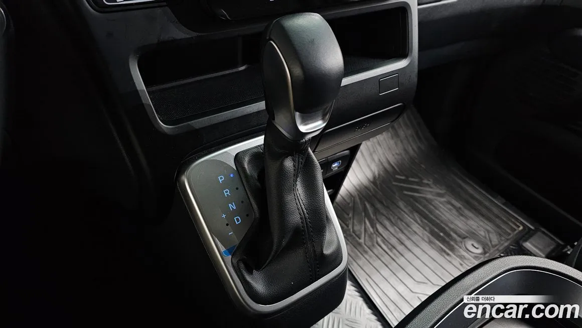 Hyundai Staria 2025 из KR, фото 9