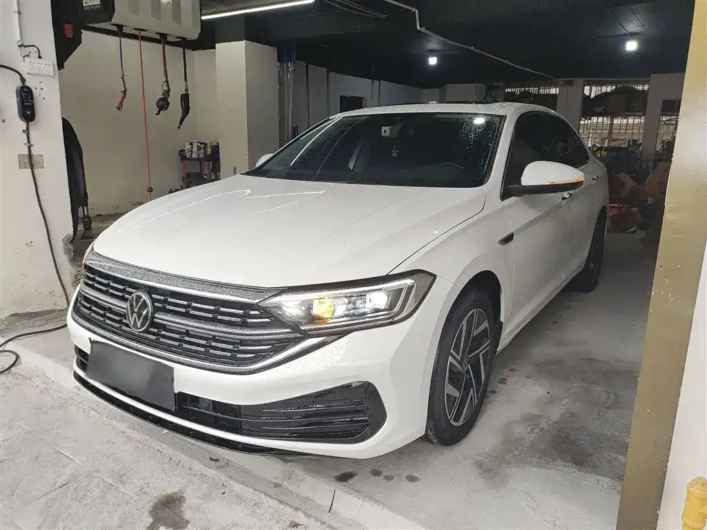 Volkswagen Sagitar 2023 из CN, фото 1