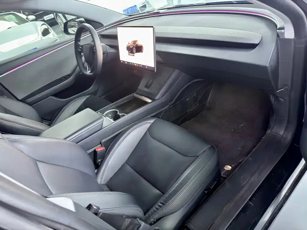 Tesla Model 3 — фото 6