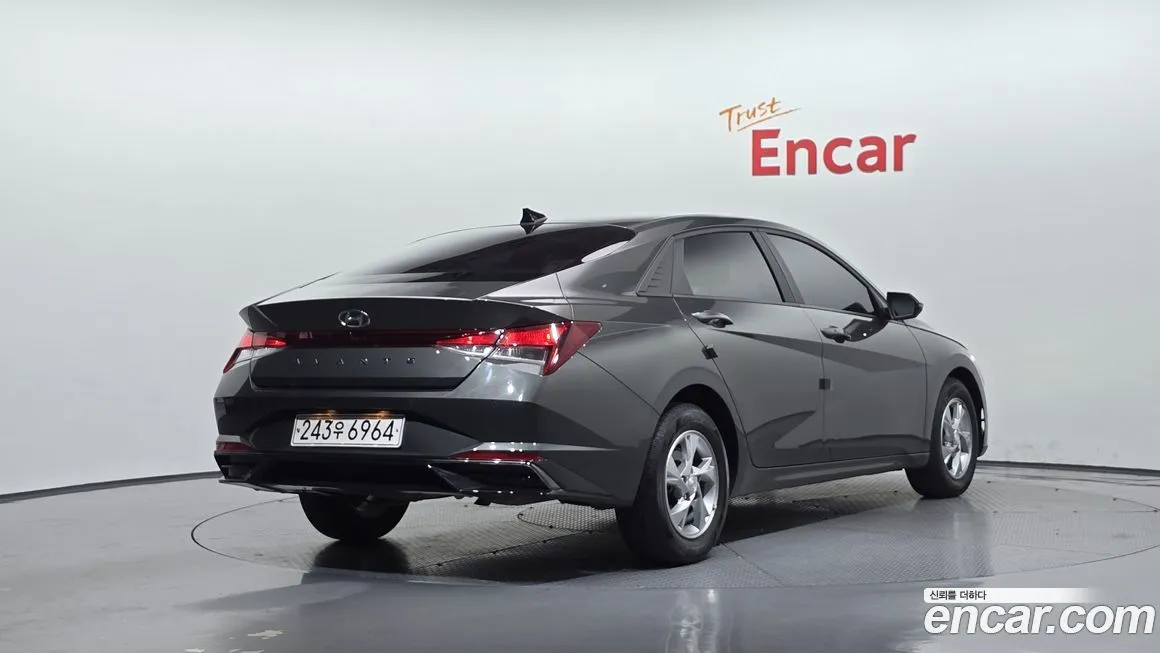 Hyundai AVANTE — фото 2