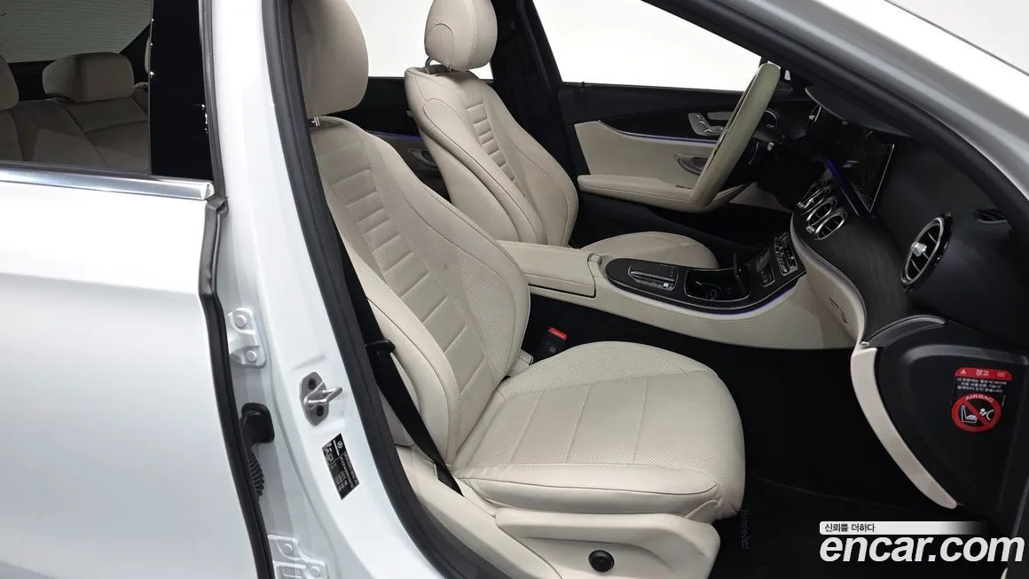 [object Object] E-Class 2023 из KR, фото 10