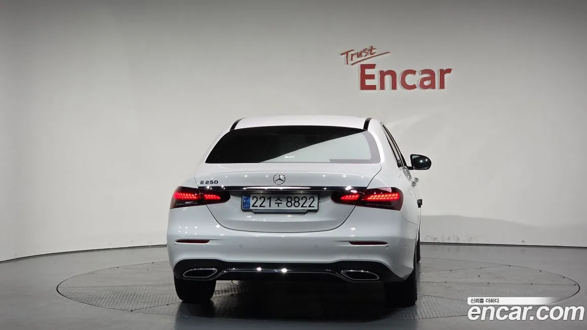 [object Object] E-Class 2023 из KR, фото 4