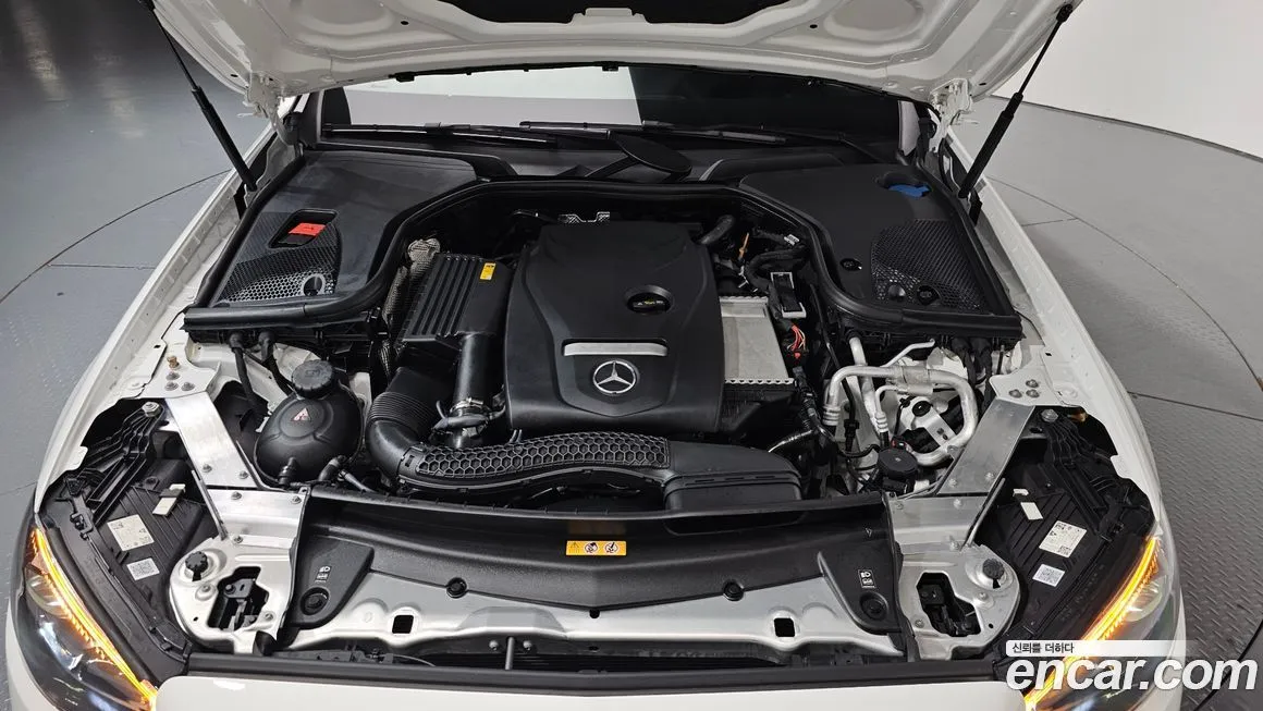 [object Object] E-Class 2023 из KR, фото 6