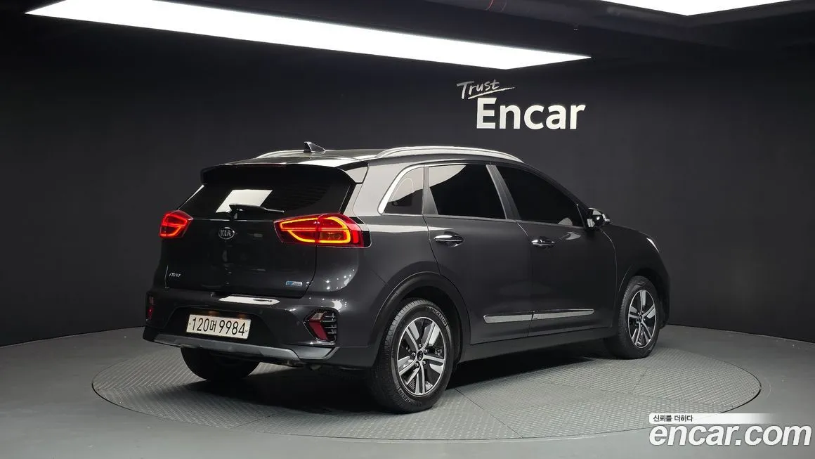 Kia Niro — фото 2