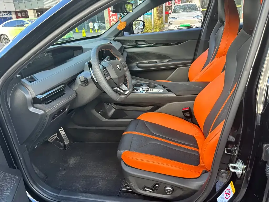 Changan UNI-V 2025 из CN, фото 5