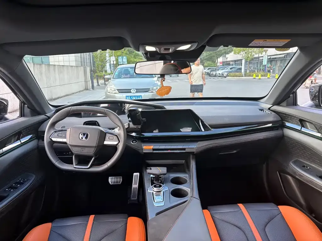 Changan UNI-V 2025 из CN, фото 8
