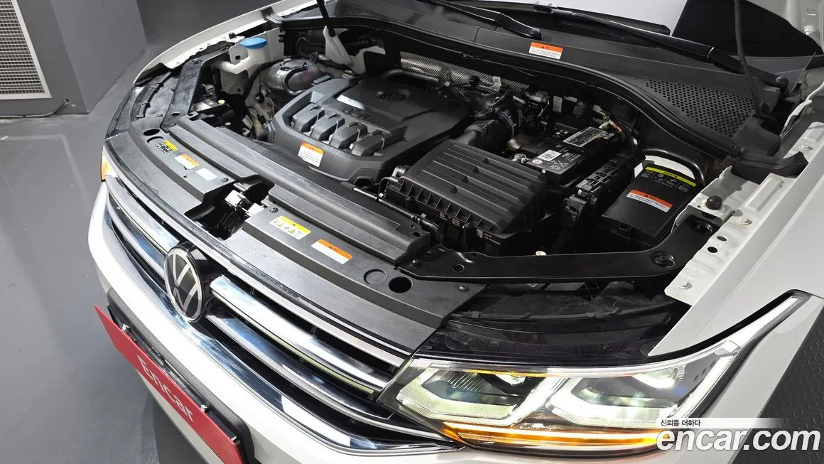 Volkswagen Tiguan — фото 6
