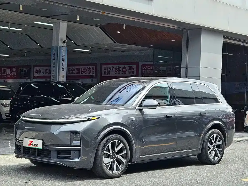 Li Auto L8 2023 из CN, фото 1