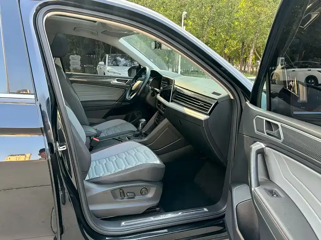 Volkswagen Tiguan L New Energy 2022 из CN, фото 5