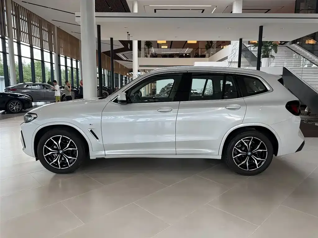 BMW X3 2024 из CN, фото 7