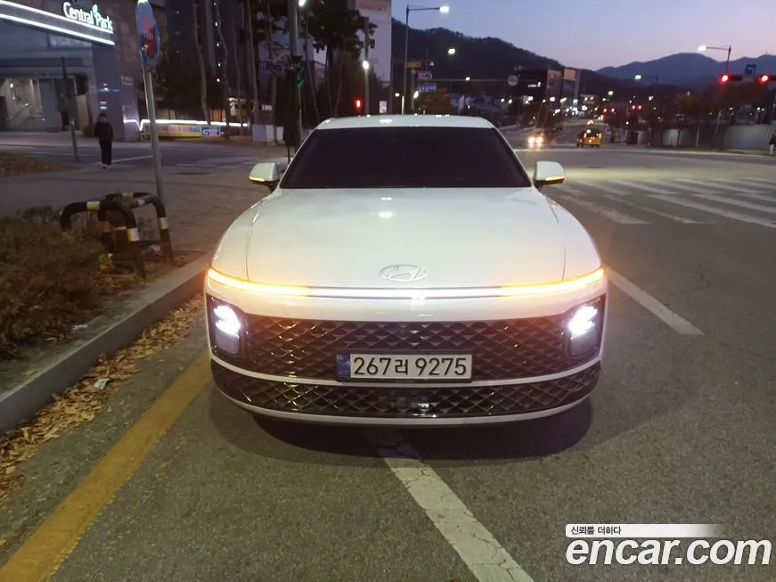 Hyundai Grandeur — фото 1