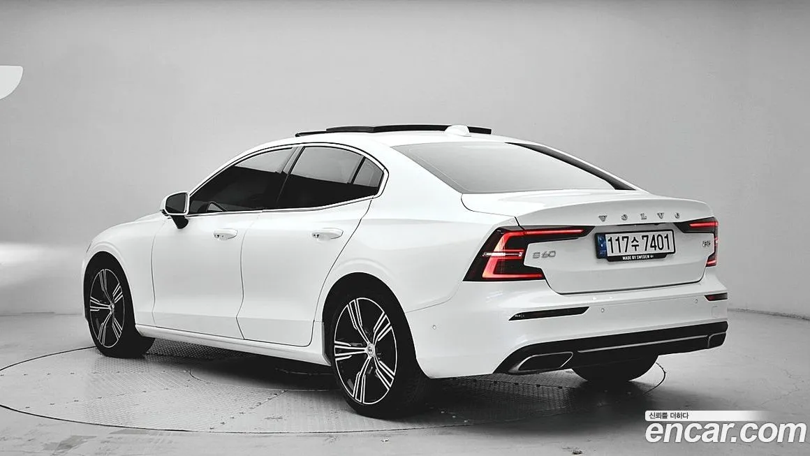 Volvo S60 — фото 2