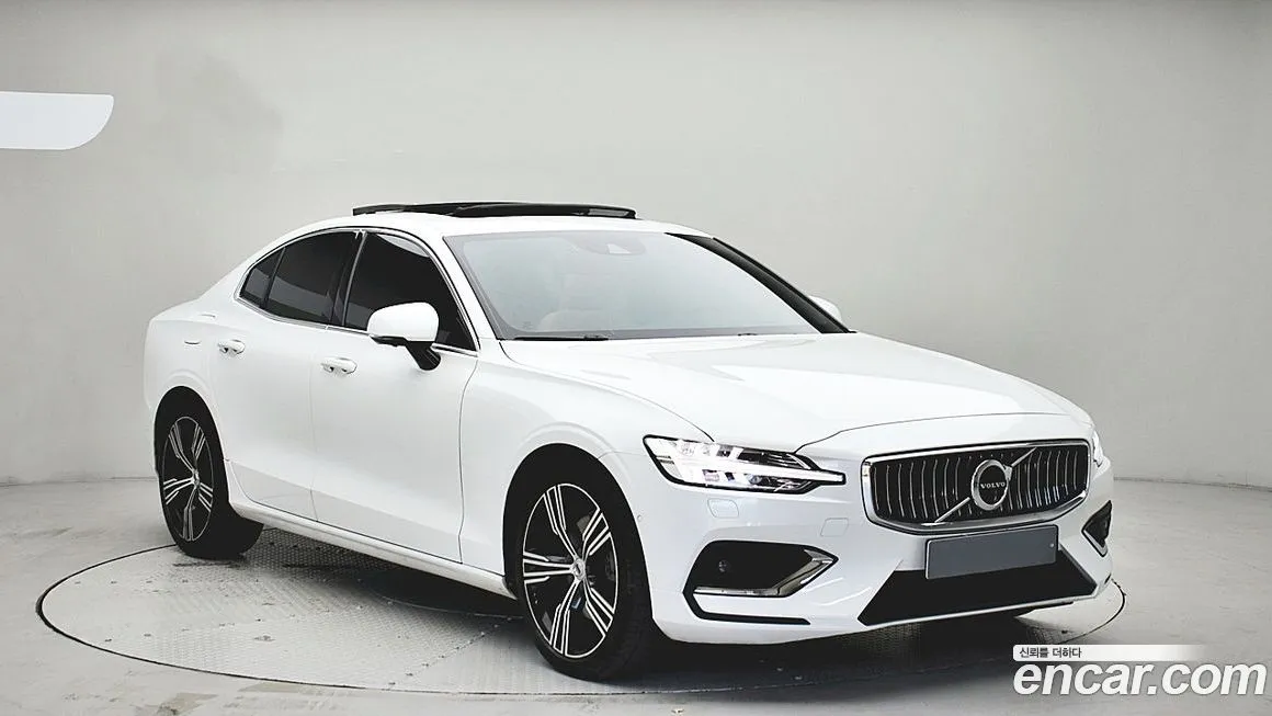 Volvo S60 — фото 3